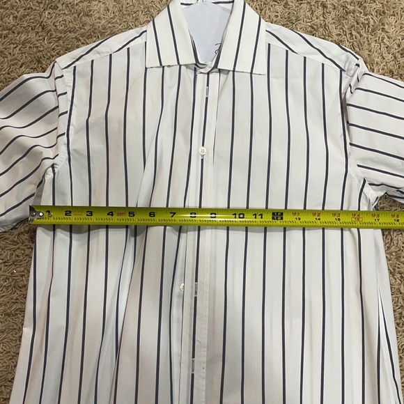 With Nothing Underneath shirt ASO Meghan Markle - Picture 8 of 9